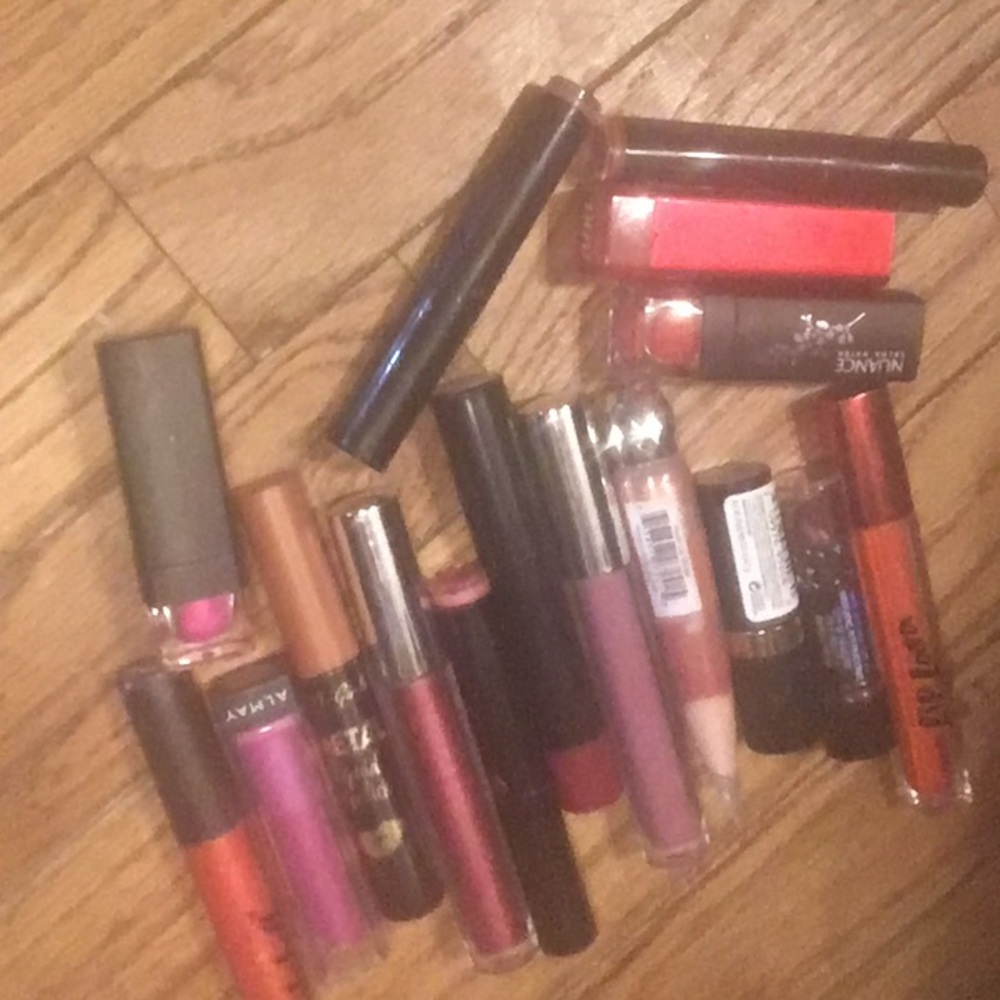 Lipstick/lipgloss